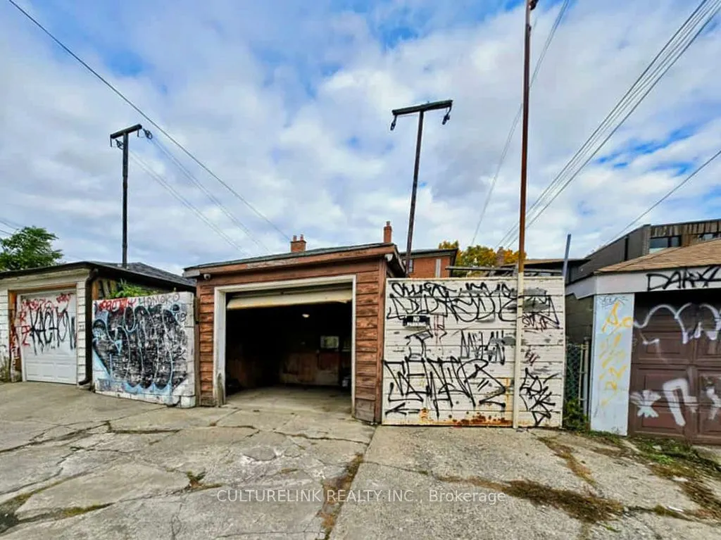 52 Palmerston Avenue