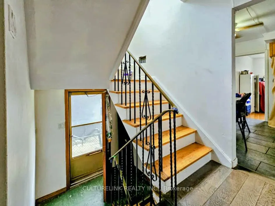 52 Palmerston Avenue