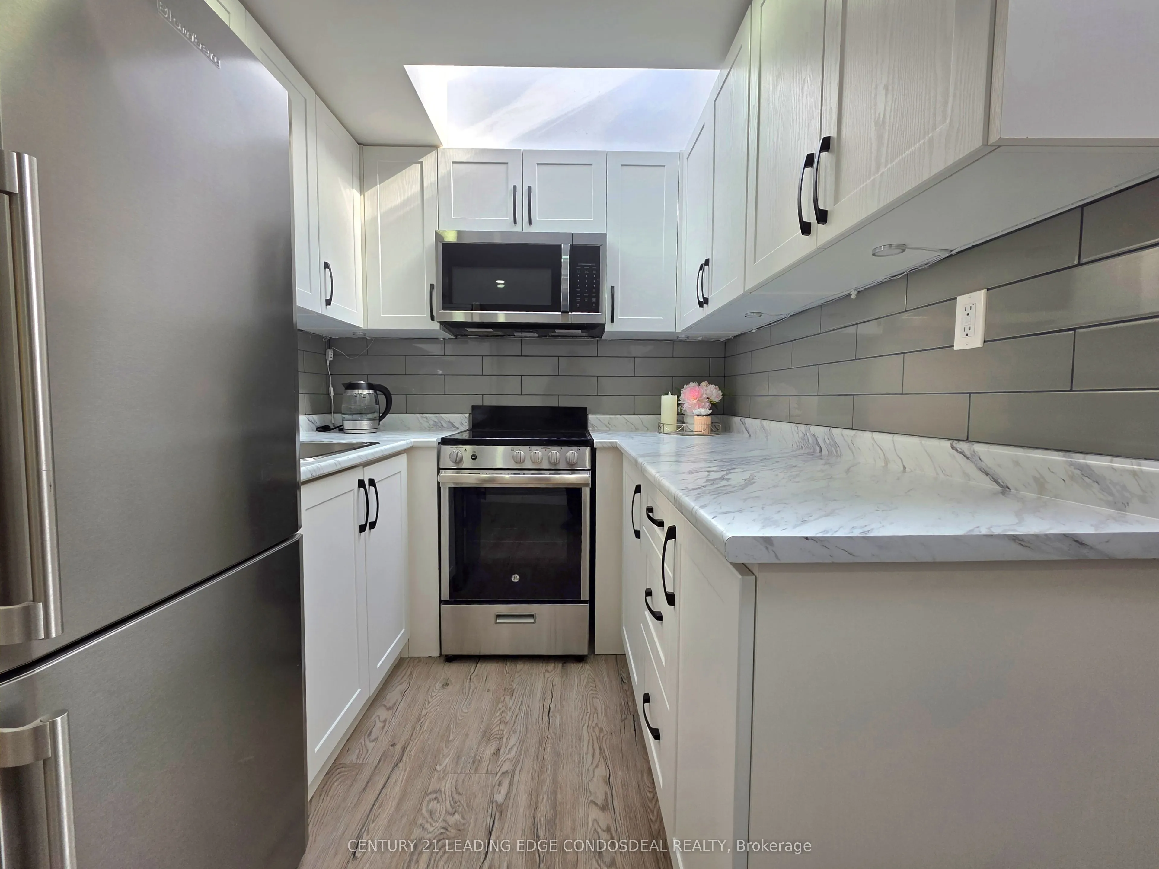 658 Dundas Street W #2B