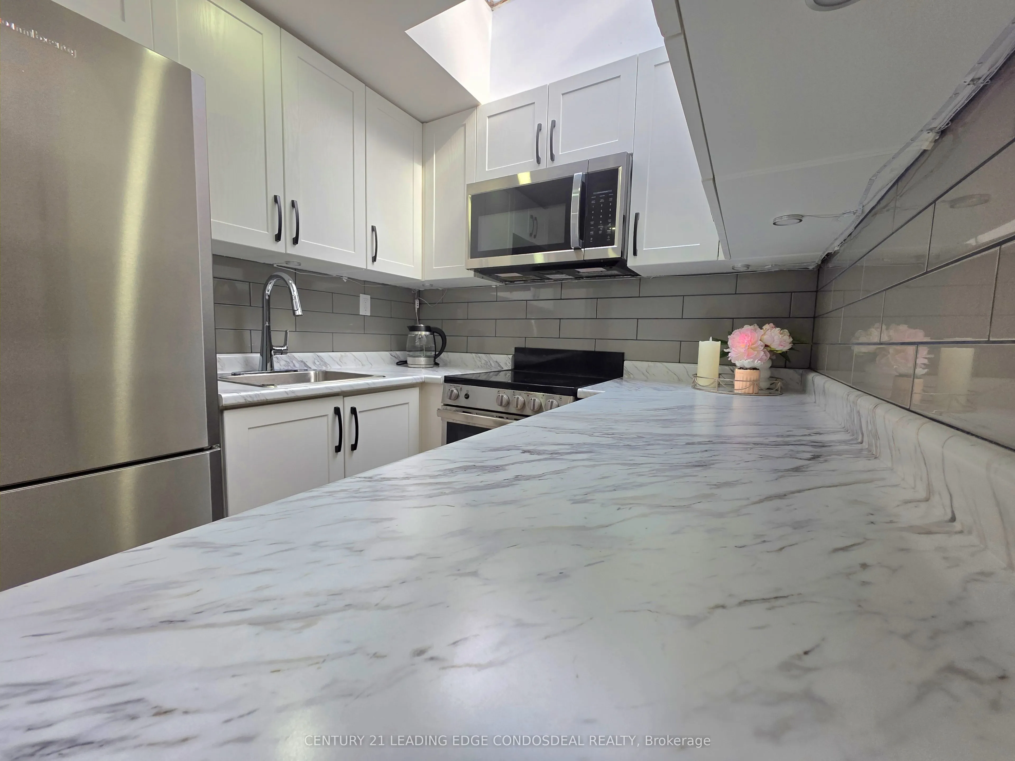 658 Dundas Street W #2B