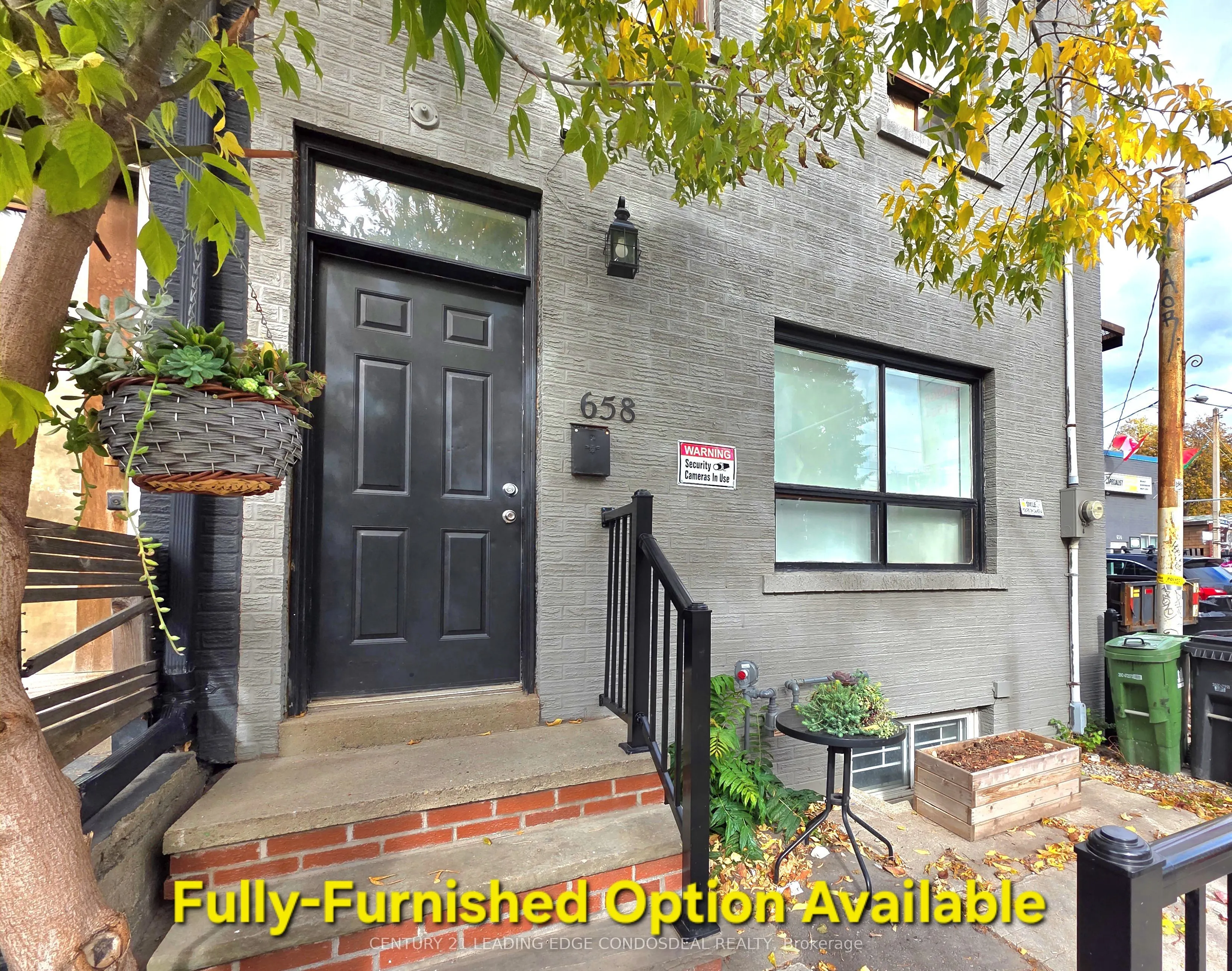 658 Dundas Street W #2B