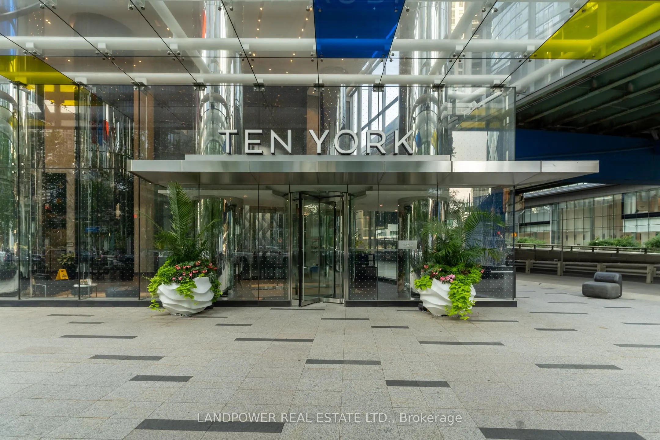 10 York Street #6210