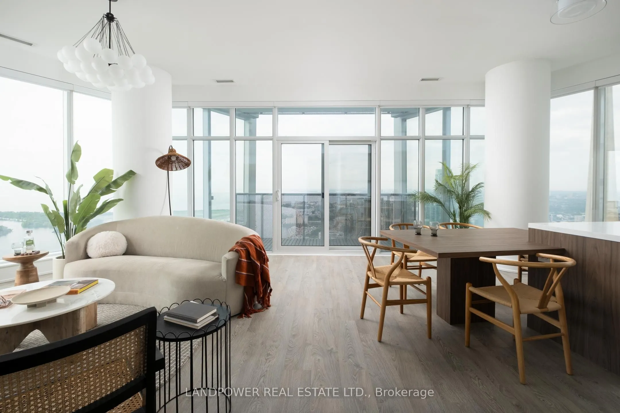 10 York Street #6210