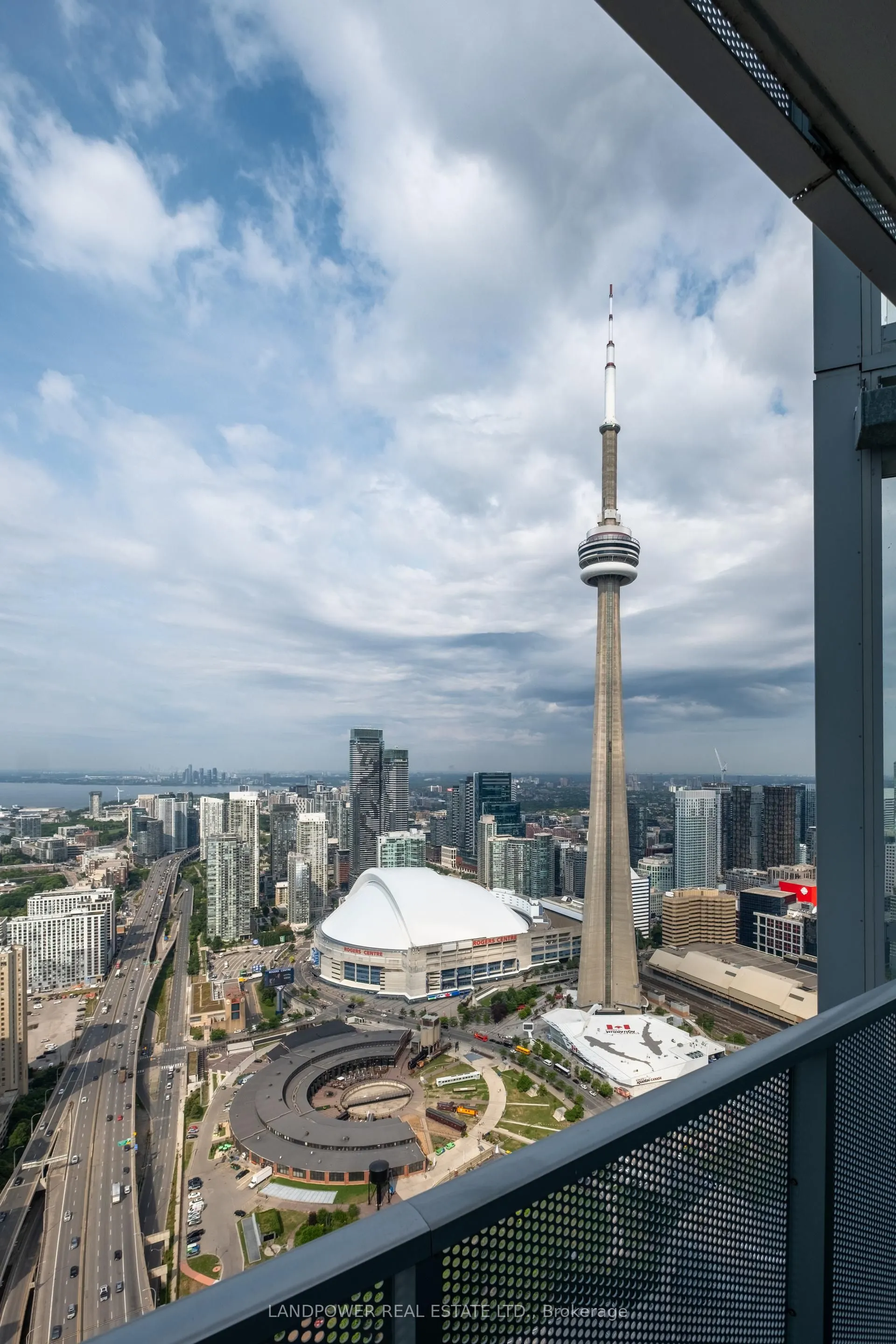 10 York Street #6210