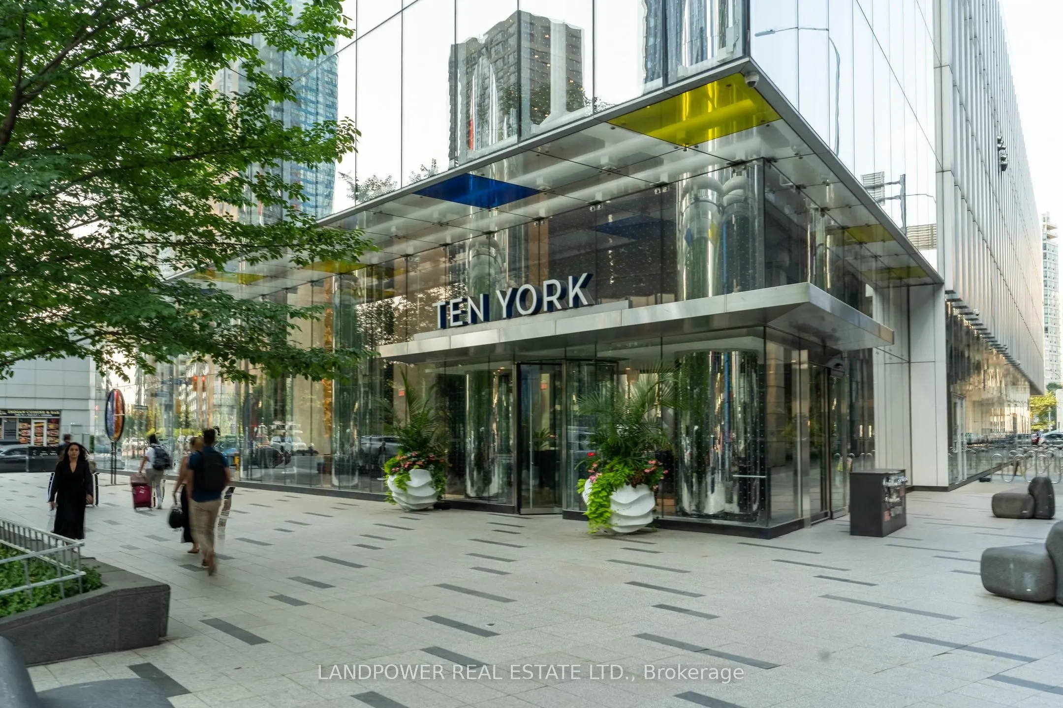 10 York Street #6210