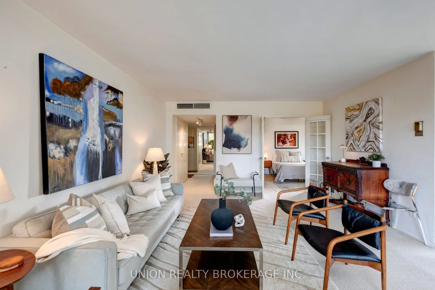 10 Avoca Avenue #401