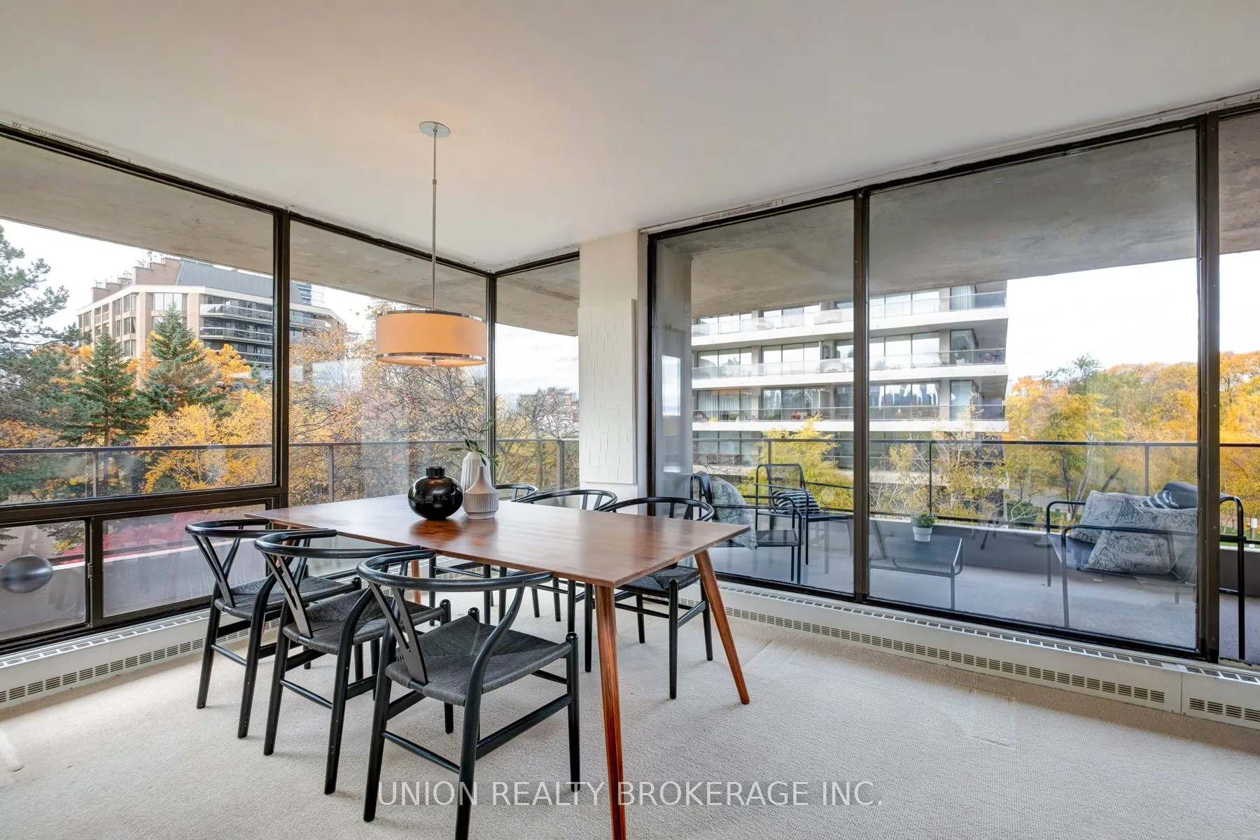 10 Avoca Avenue #401