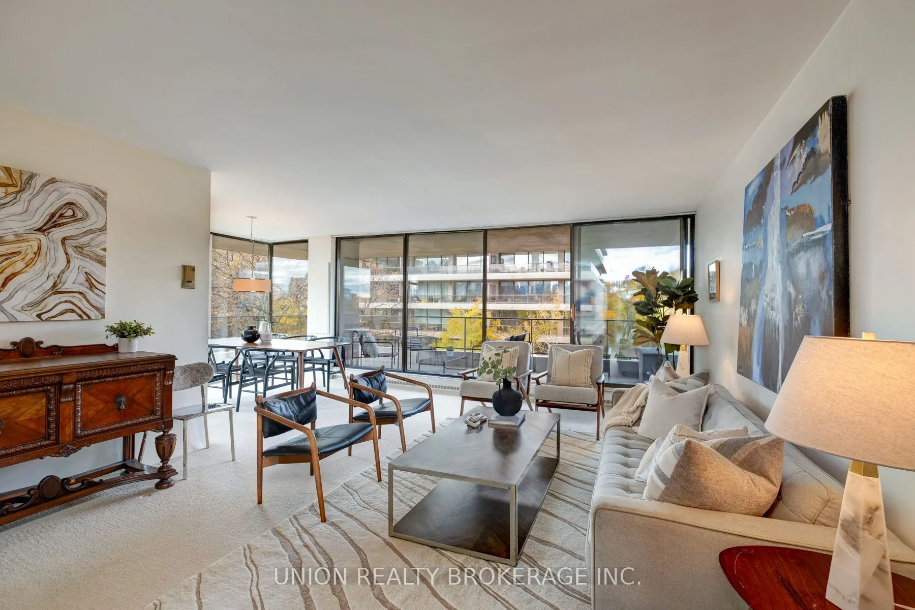 10 Avoca Avenue #401