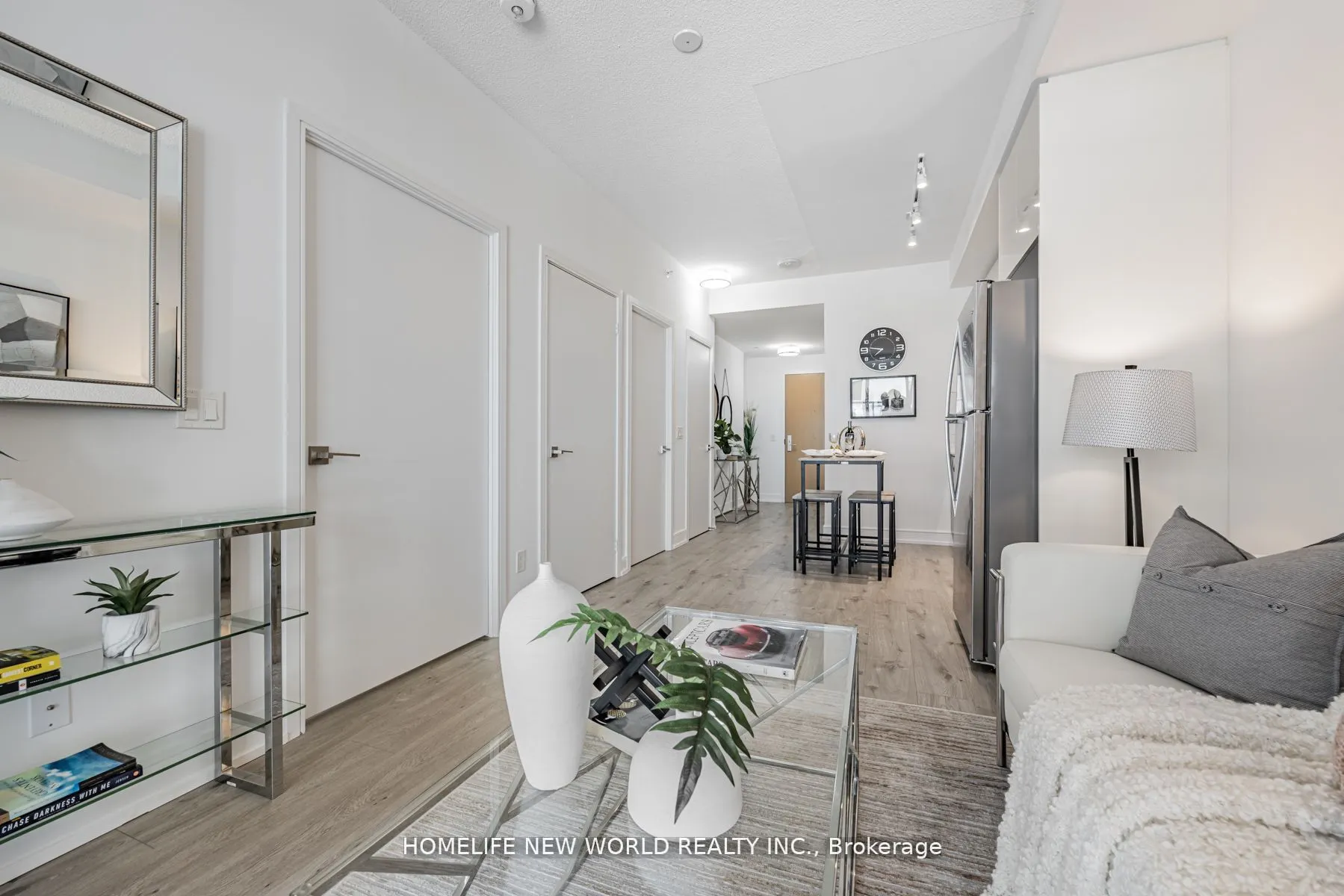 621 Sheppard Avenue E #250