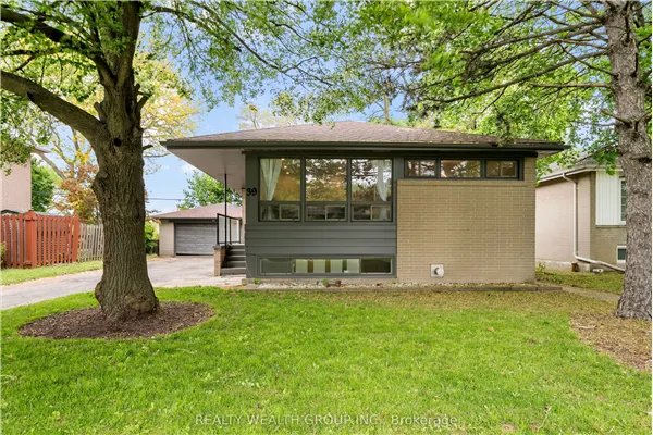 39 Treadgold Crescent