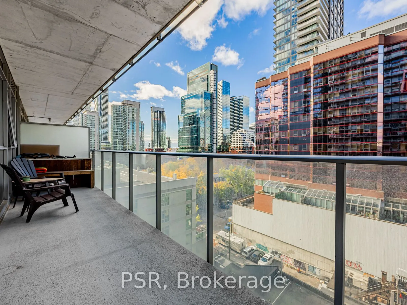 375 King Street W #801