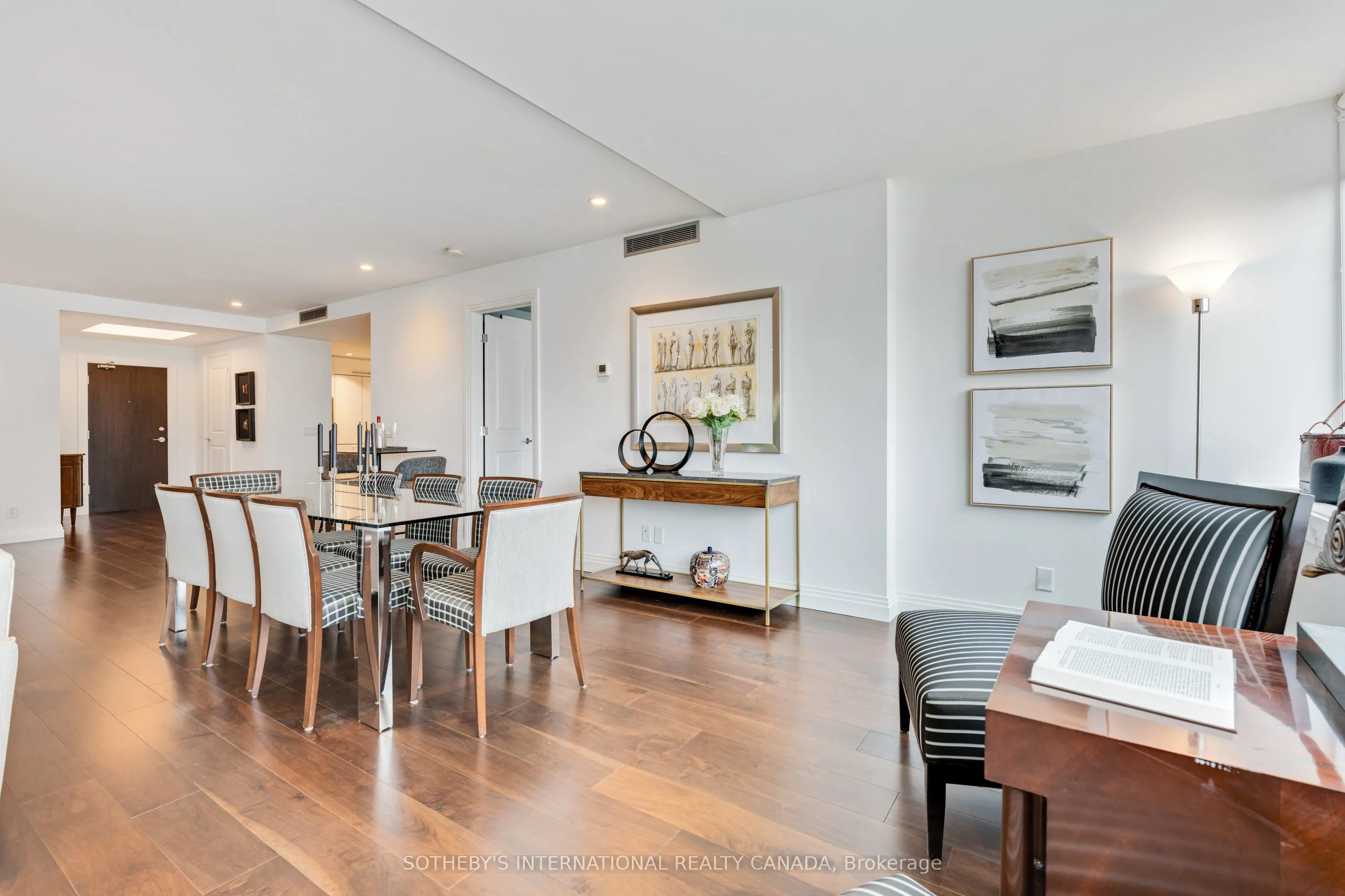 1 Benvenuto Place #320