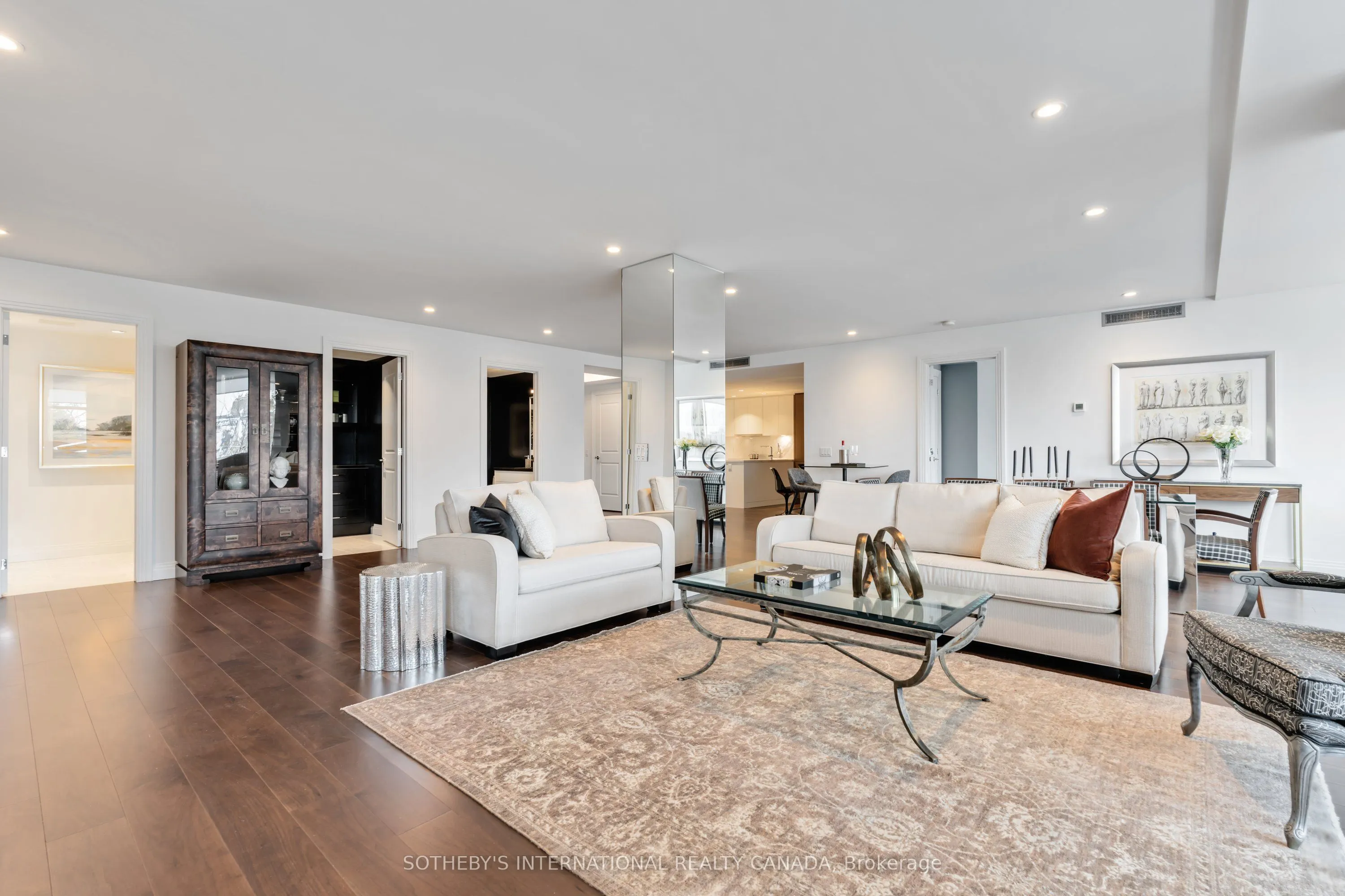 1 Benvenuto Place #320