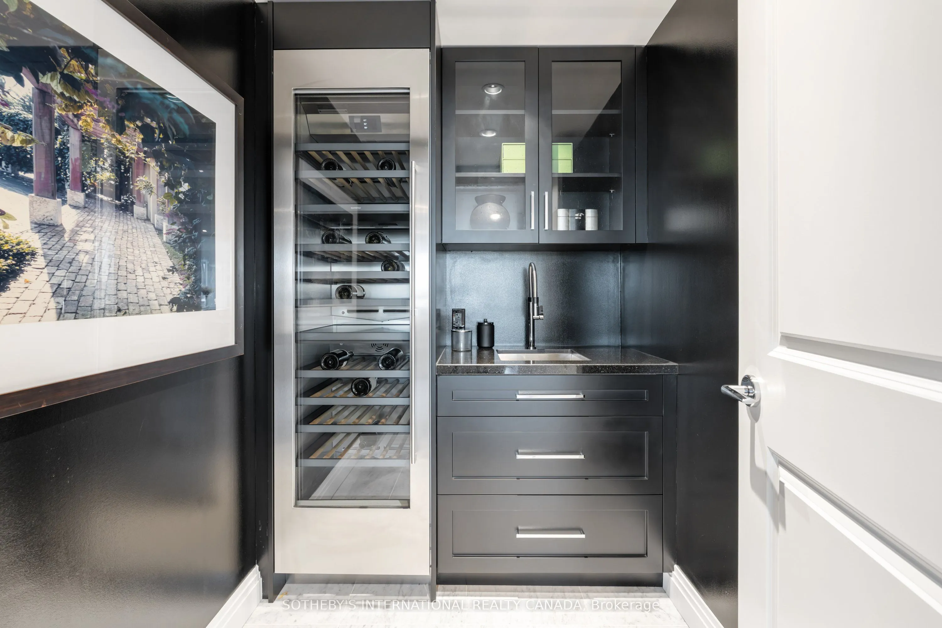 1 Benvenuto Place #320