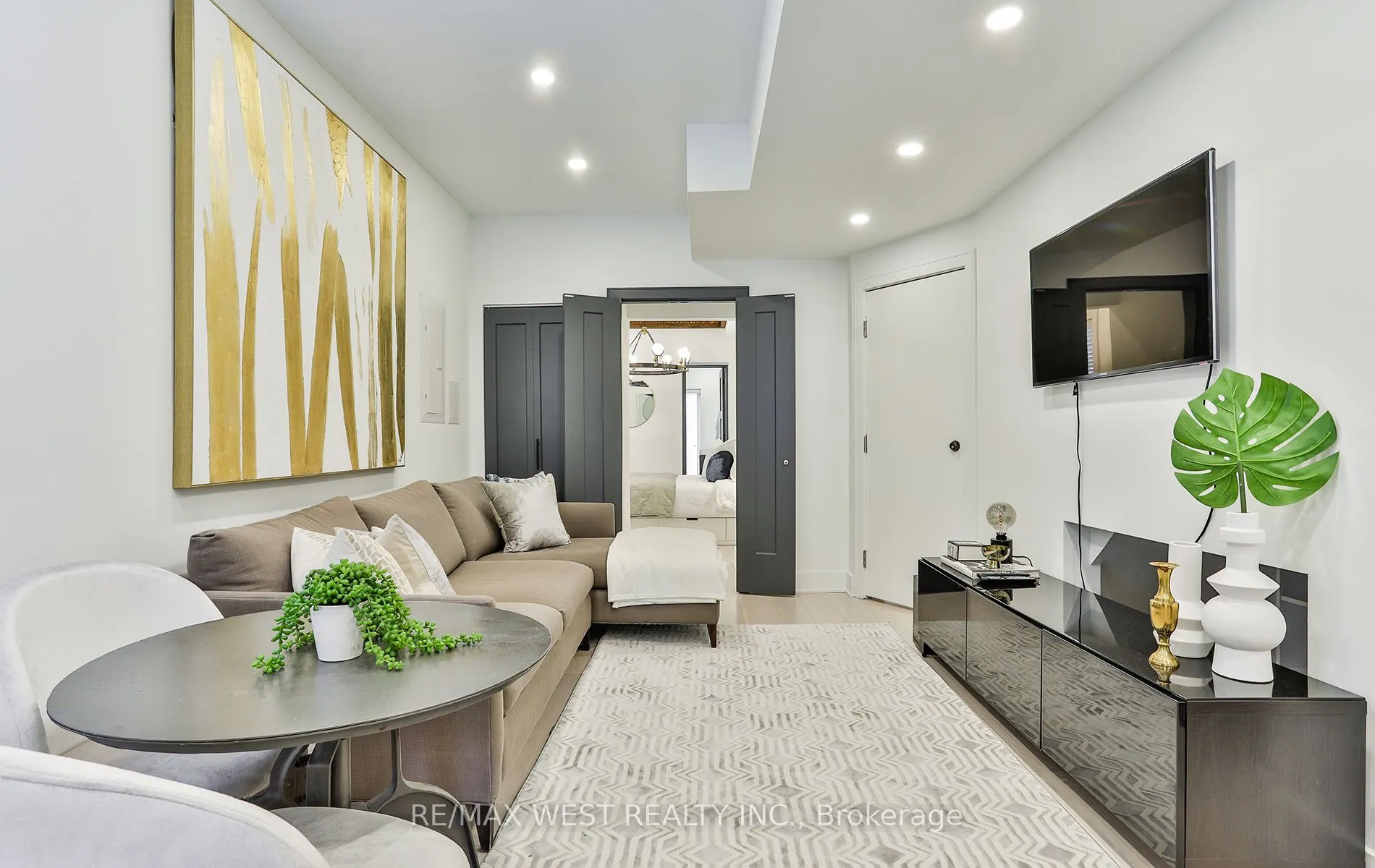 734 Shaw Street