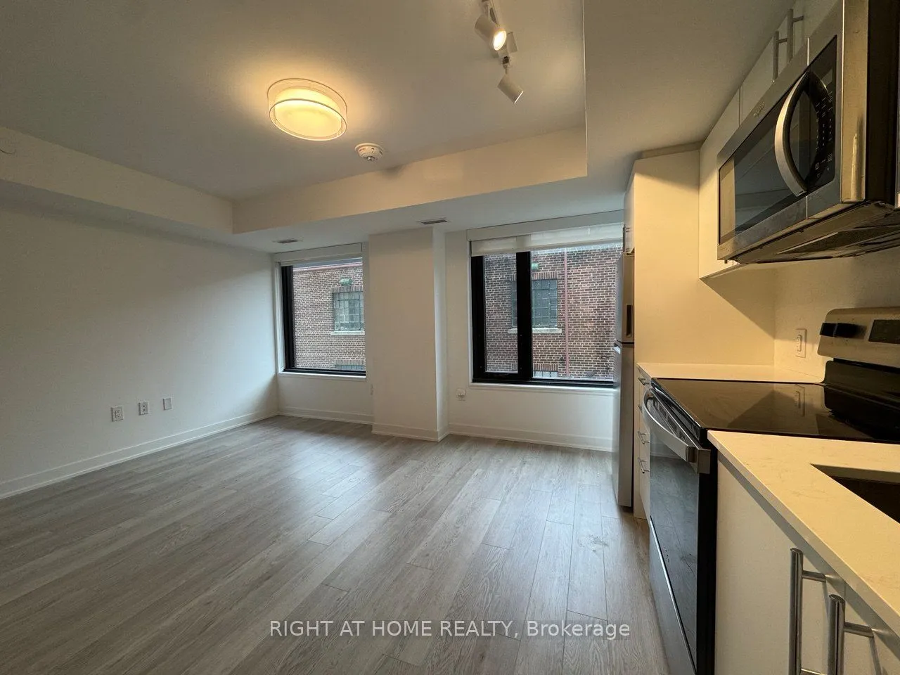 3 Strathgowan Avenue #324