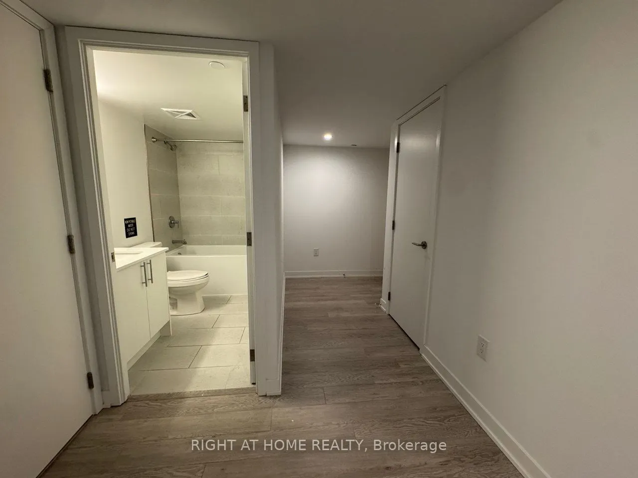 3 Strathgowan Avenue #324