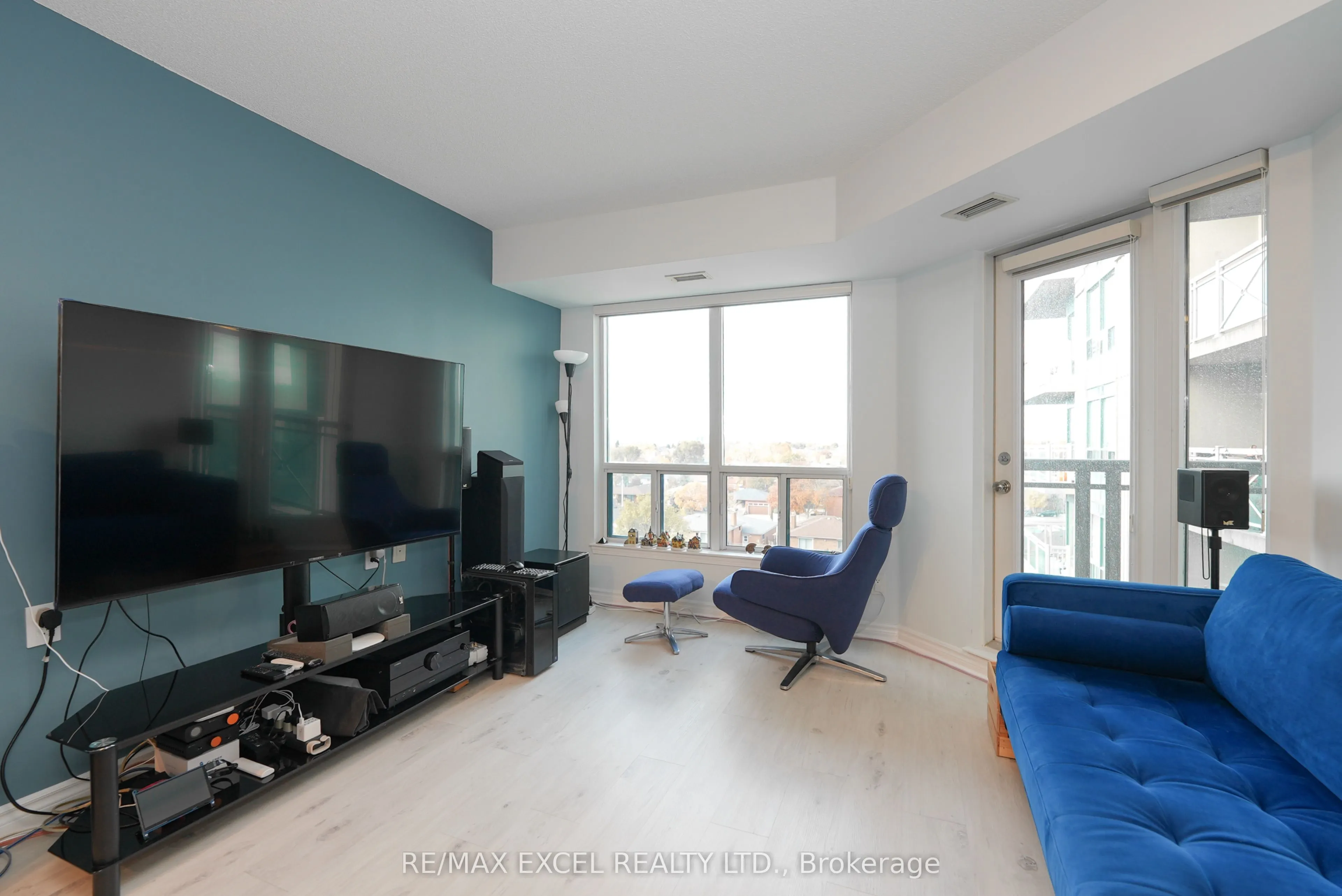 920 Sheppard Avenue W #711