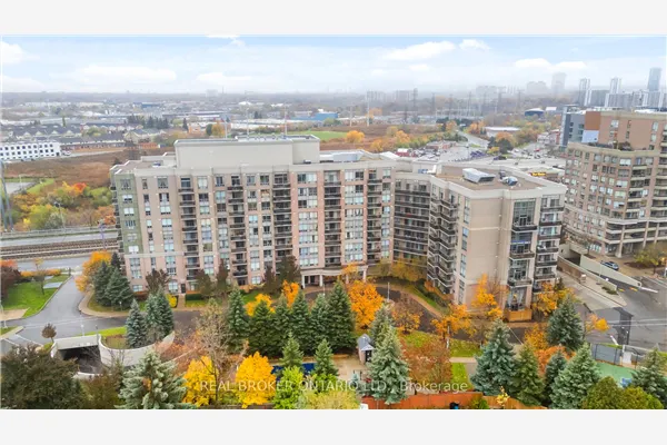 1720 Eglinton Avenue E #601