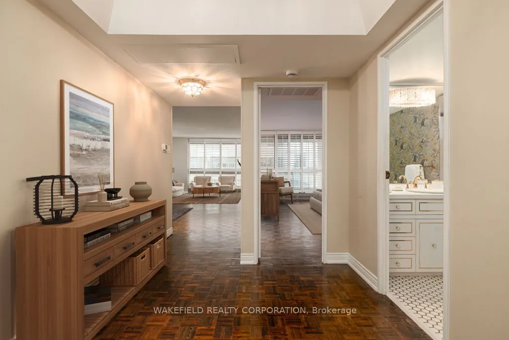 61 St Clair Avenue W #505