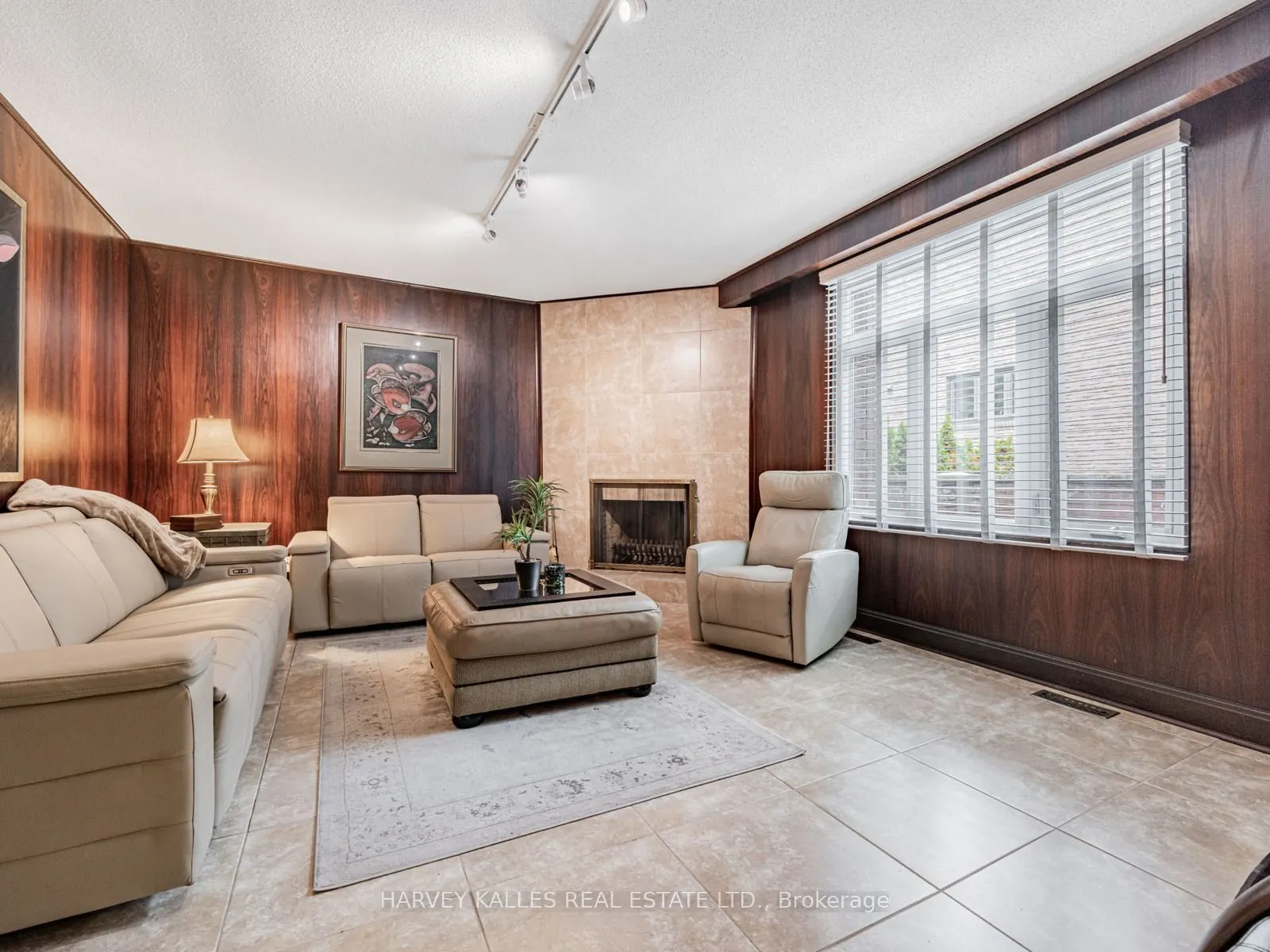 92 Prue Avenue