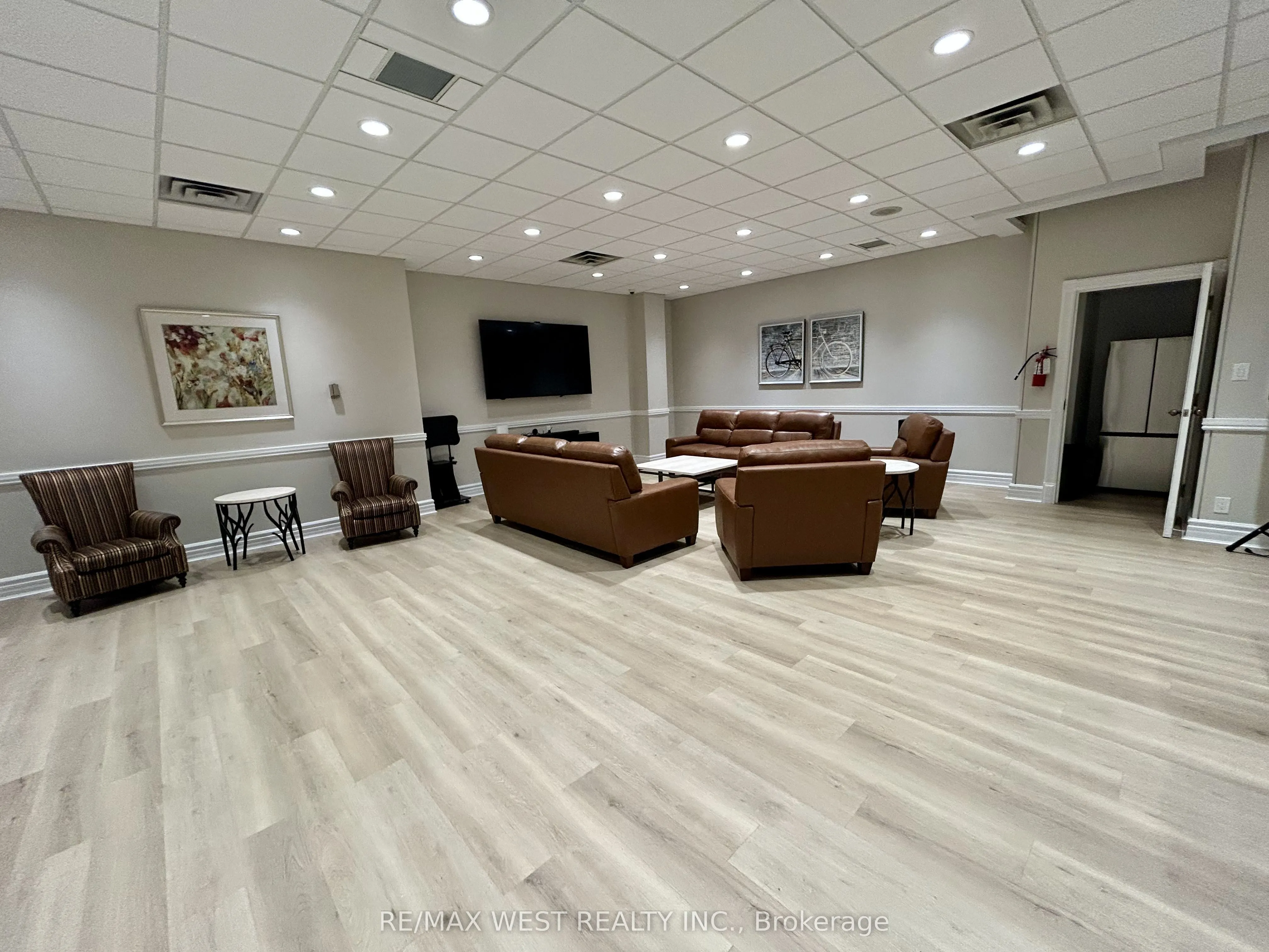 100 UPPER MADISON Avenue #2405