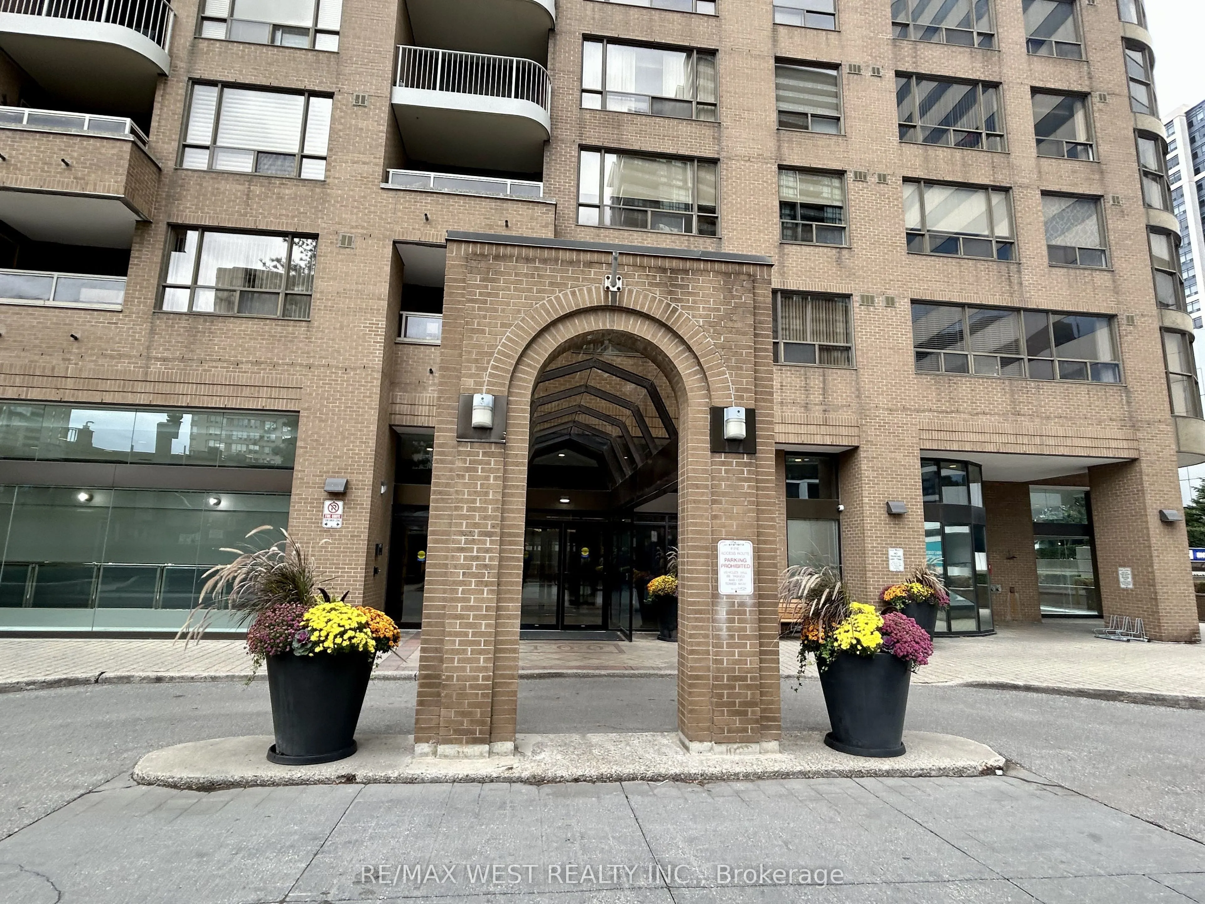 100 UPPER MADISON Avenue #2405