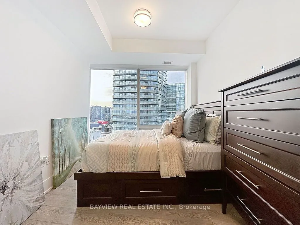 10 York Street #4110