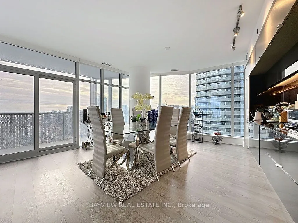 10 York Street #4110