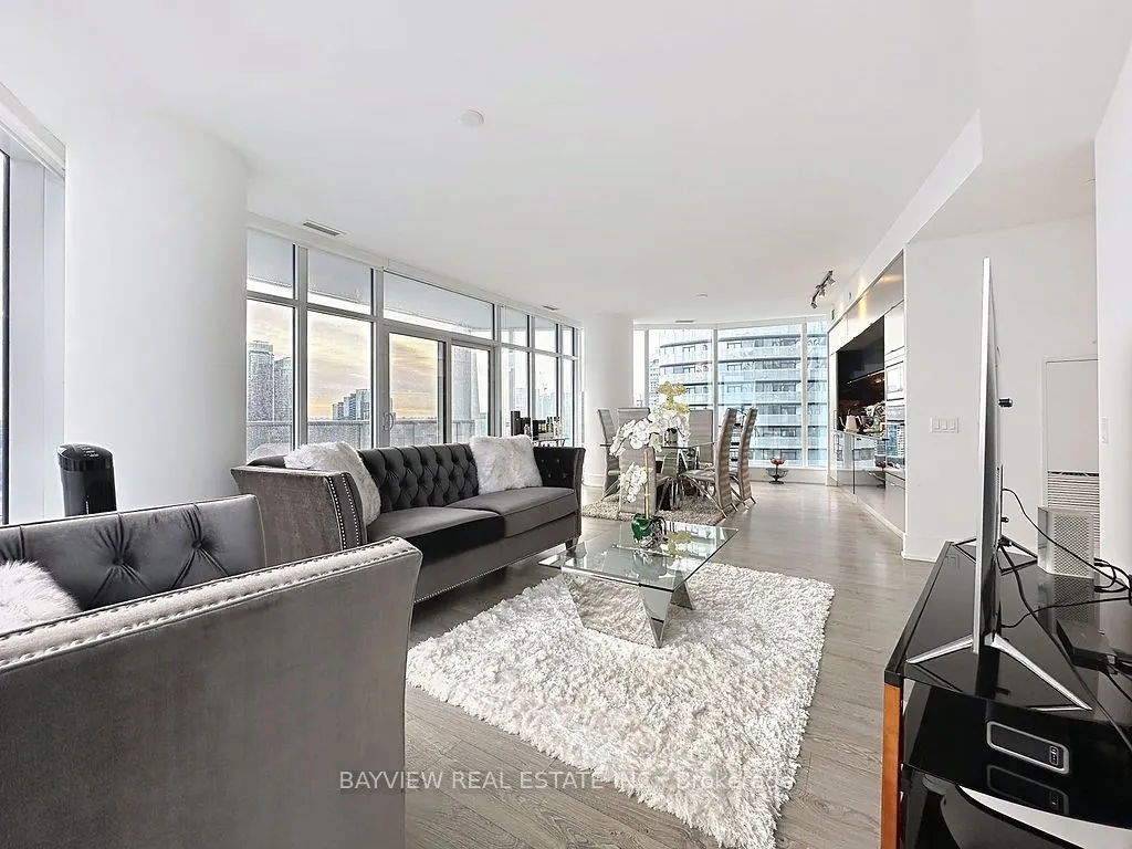 10 York Street #4110