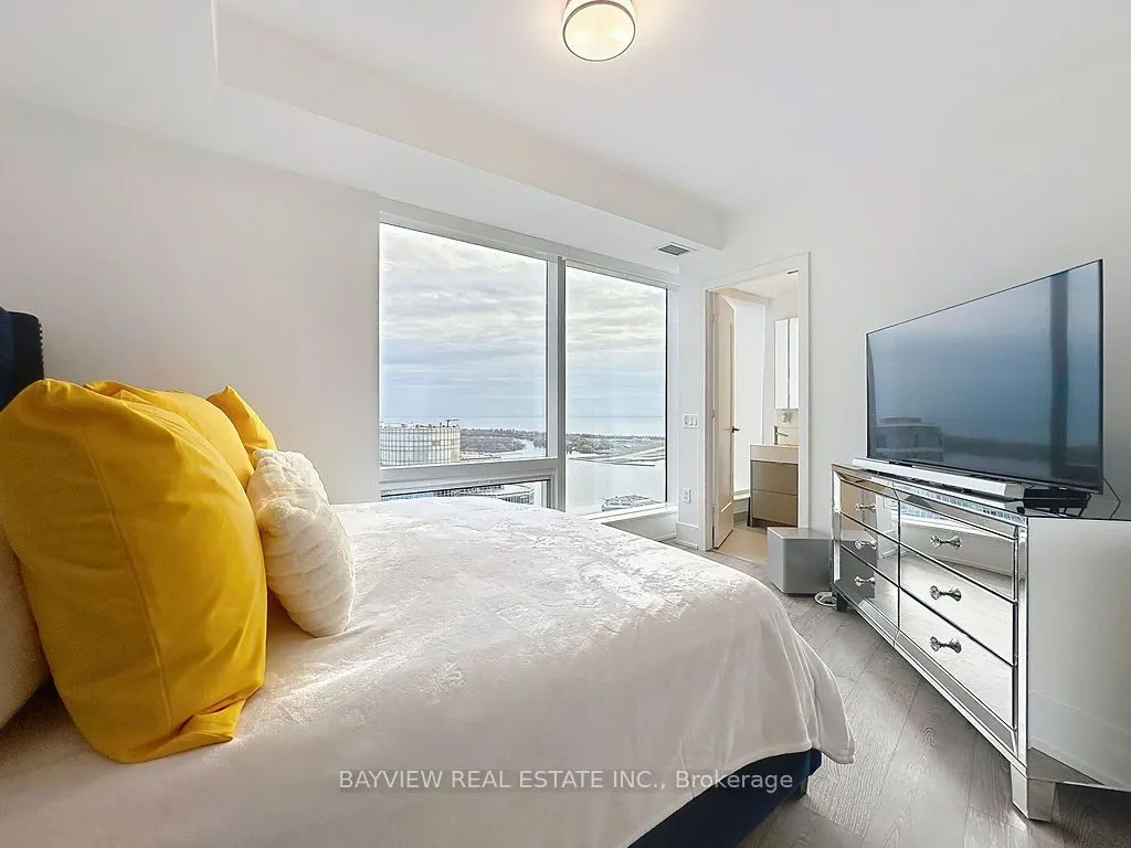 10 York Street #4110