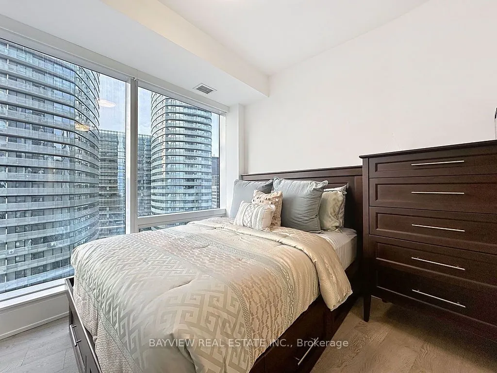10 York Street #4110