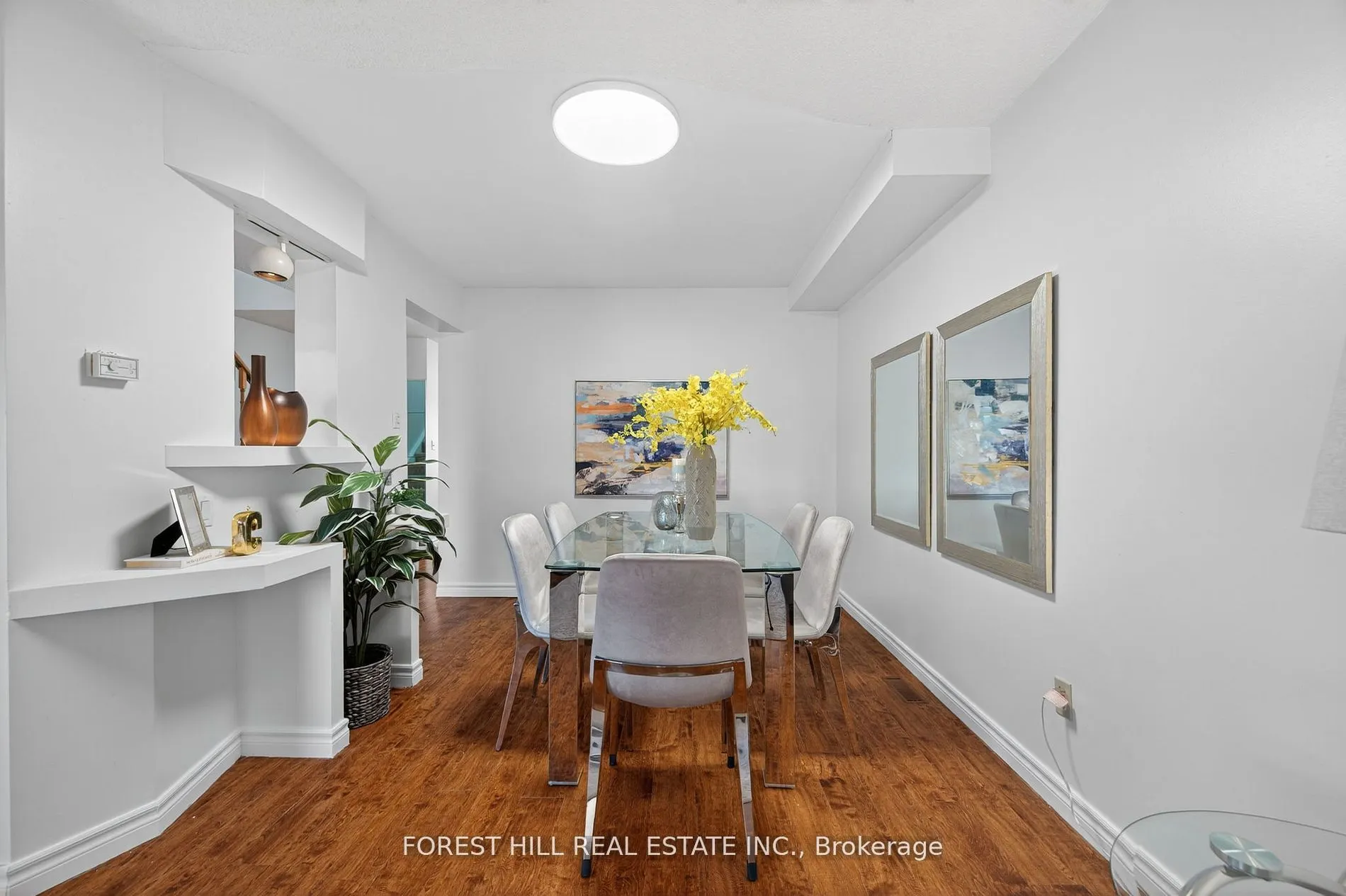 38 Carnival Court