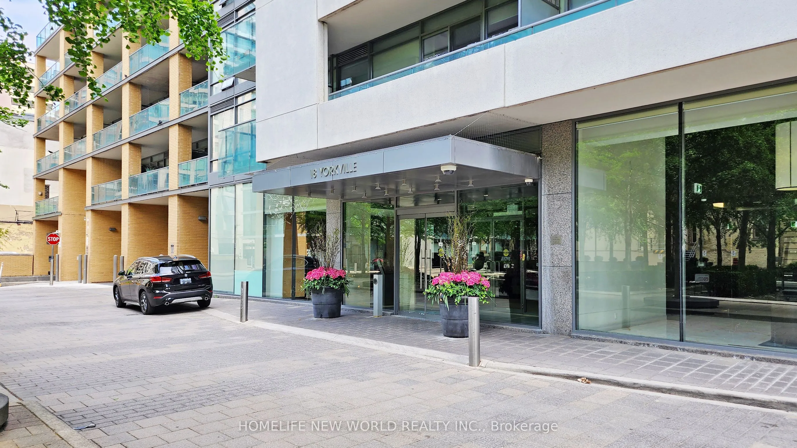18 Yorkville Avenue #312