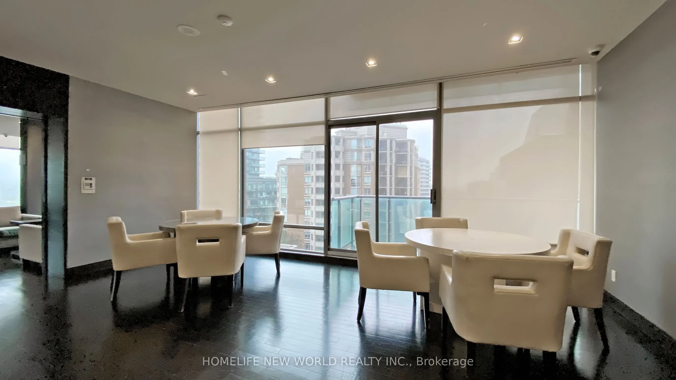 18 Yorkville Avenue #312