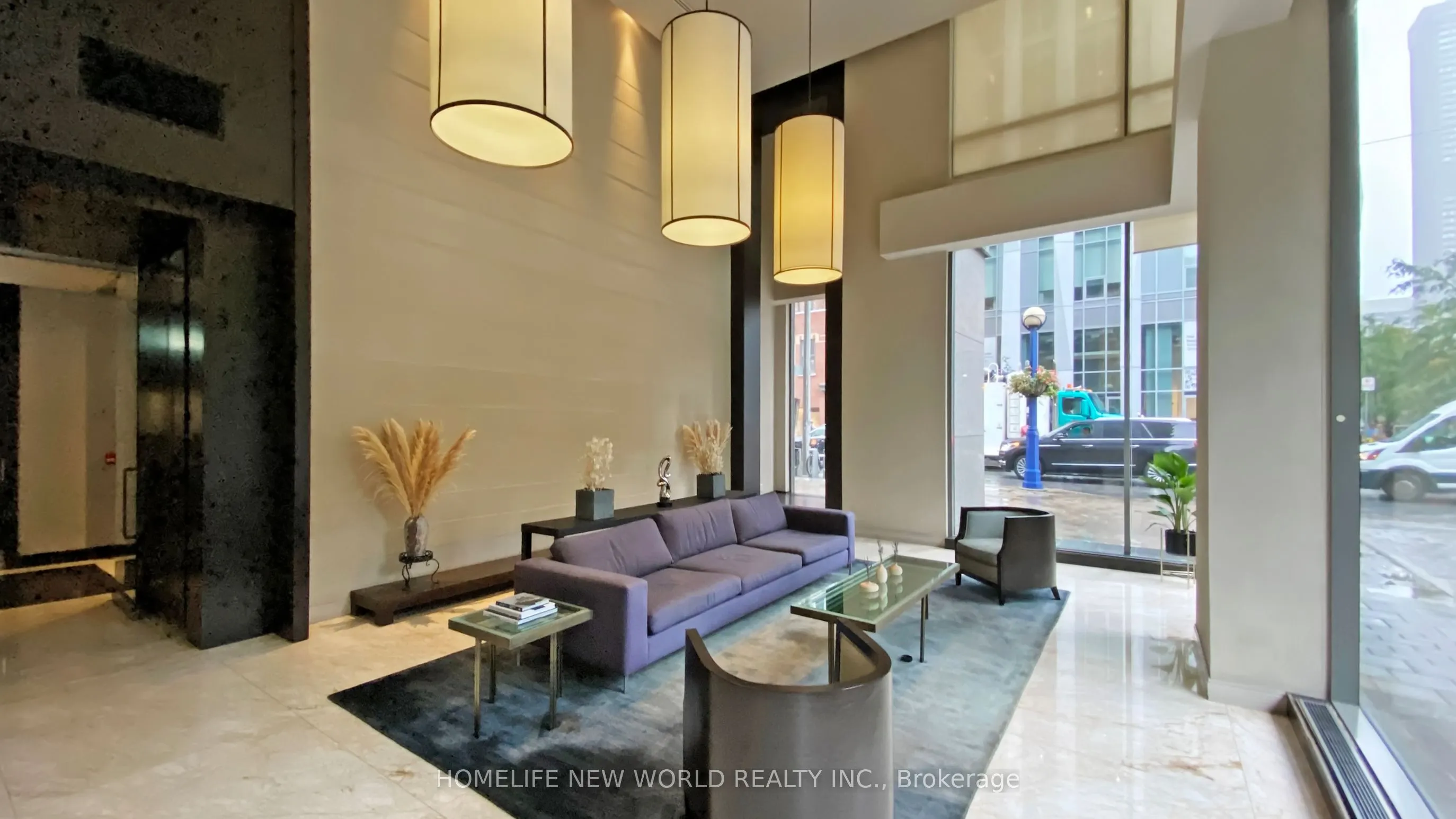 18 Yorkville Avenue #312