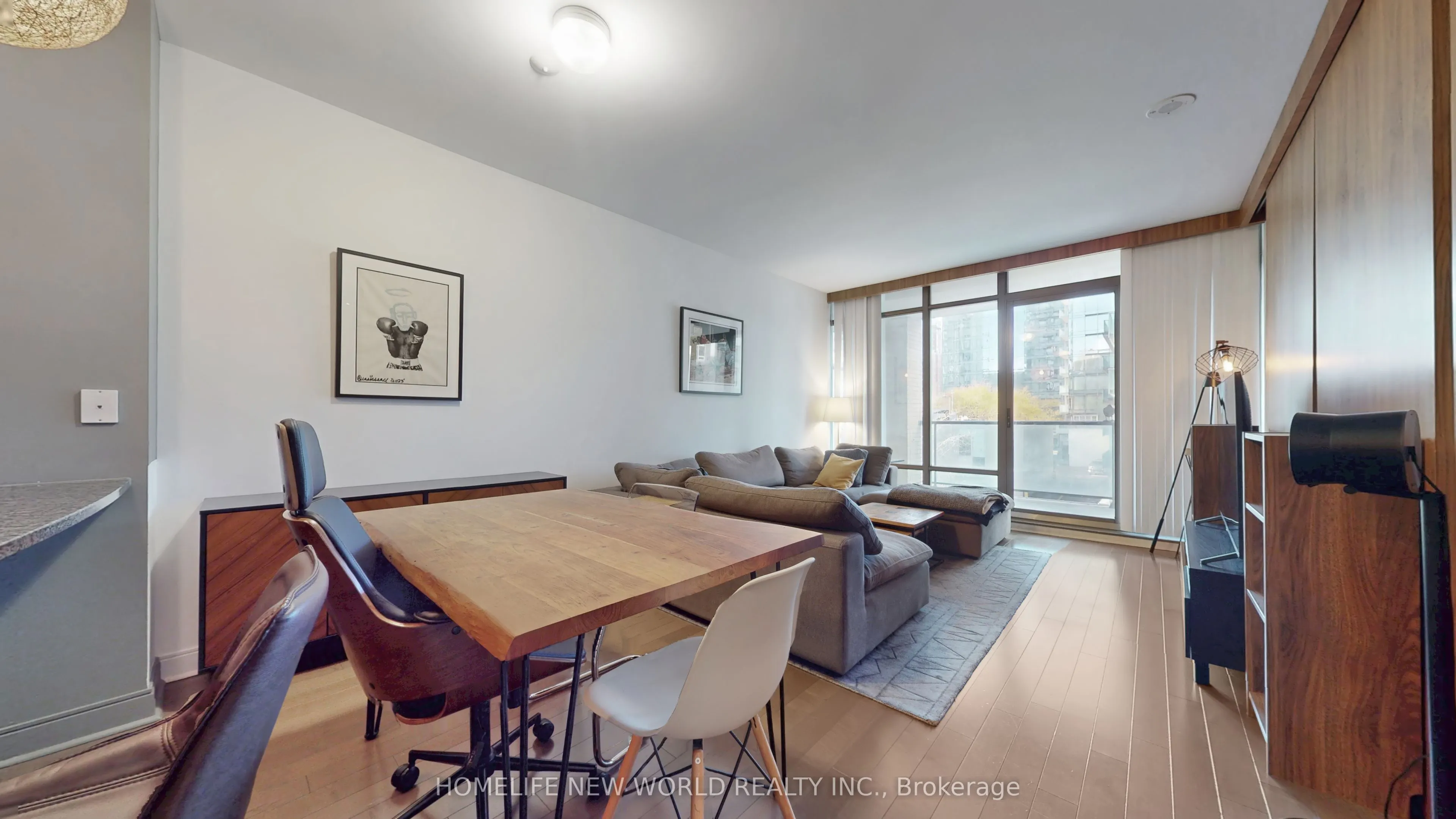 18 Yorkville Avenue #312