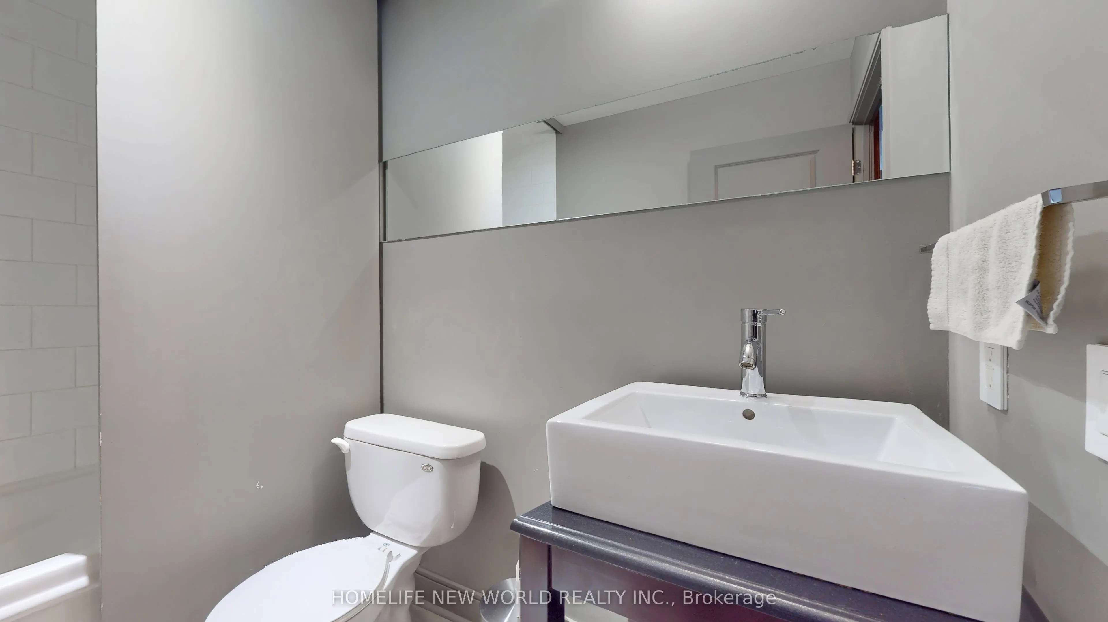 18 Yorkville Avenue #312