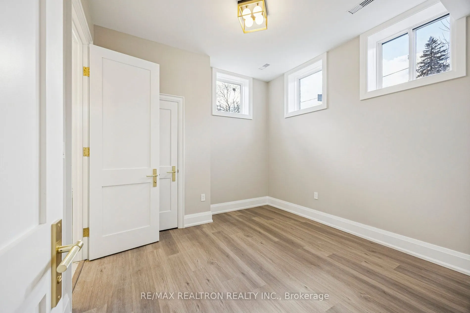 1 Lynnhaven Road