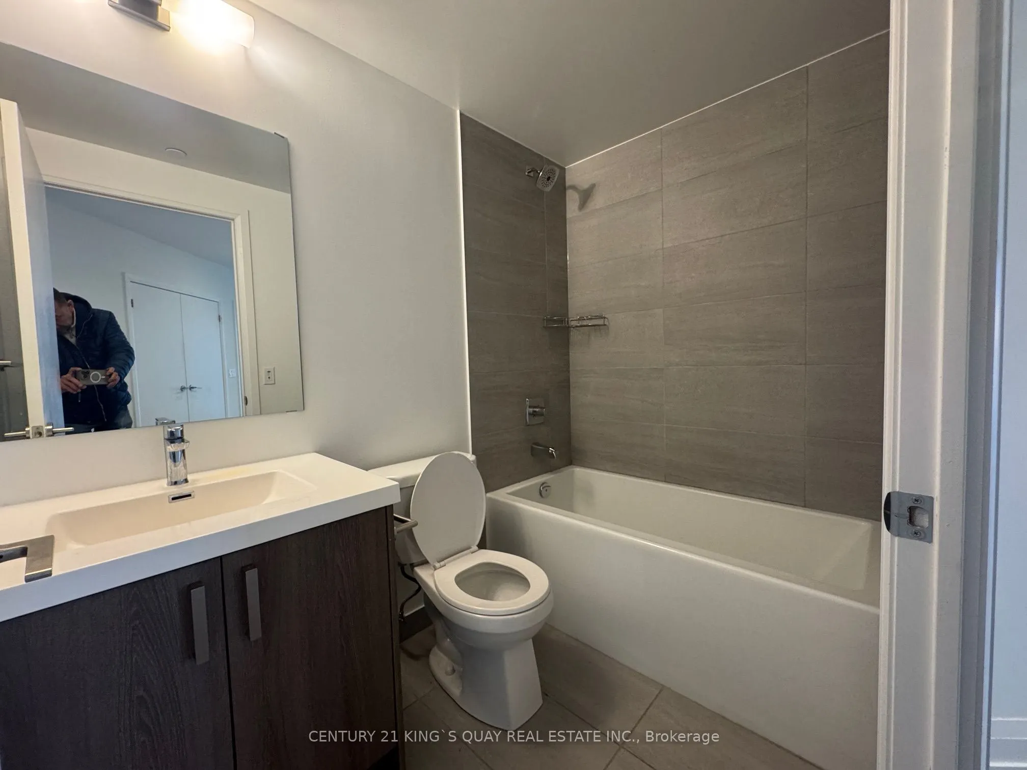 77 Mutual Street #2103