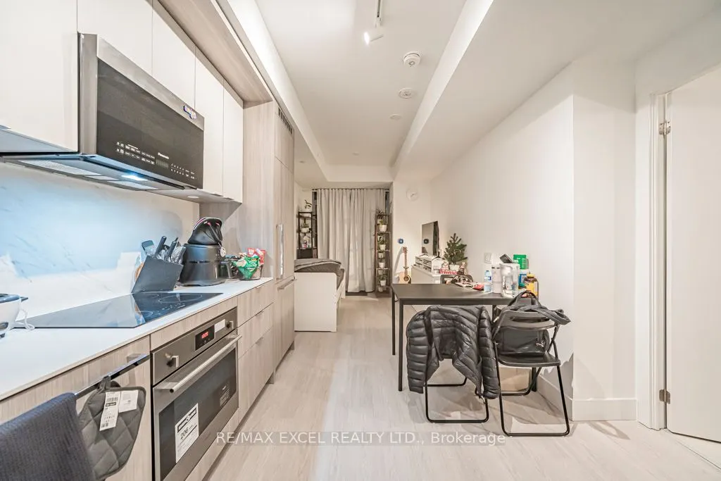 625 Sheppard Avenue E #302
