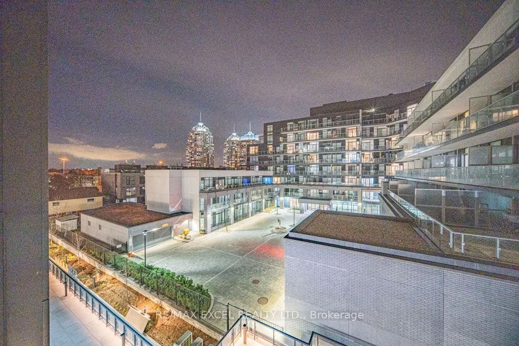 625 Sheppard Avenue E #302