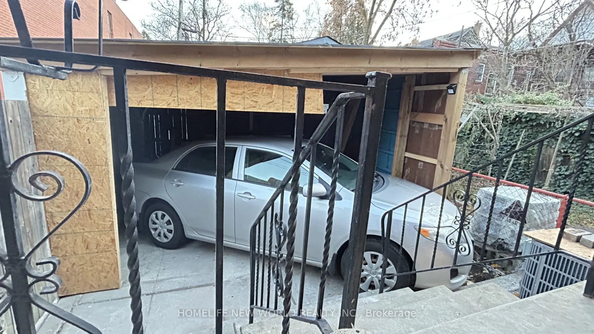 509 Dupont Street