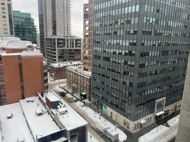 10 Bellair Street #902