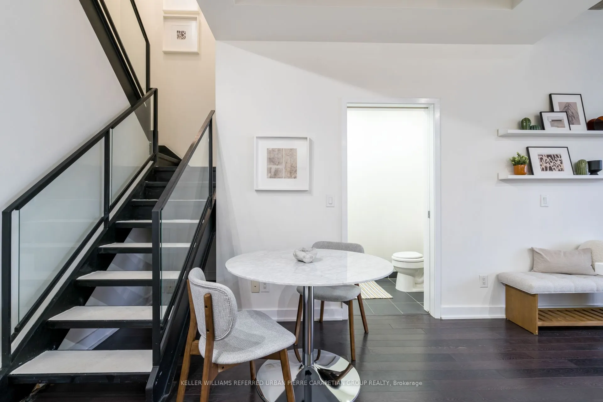 60 Bathurst Street #PH 1008