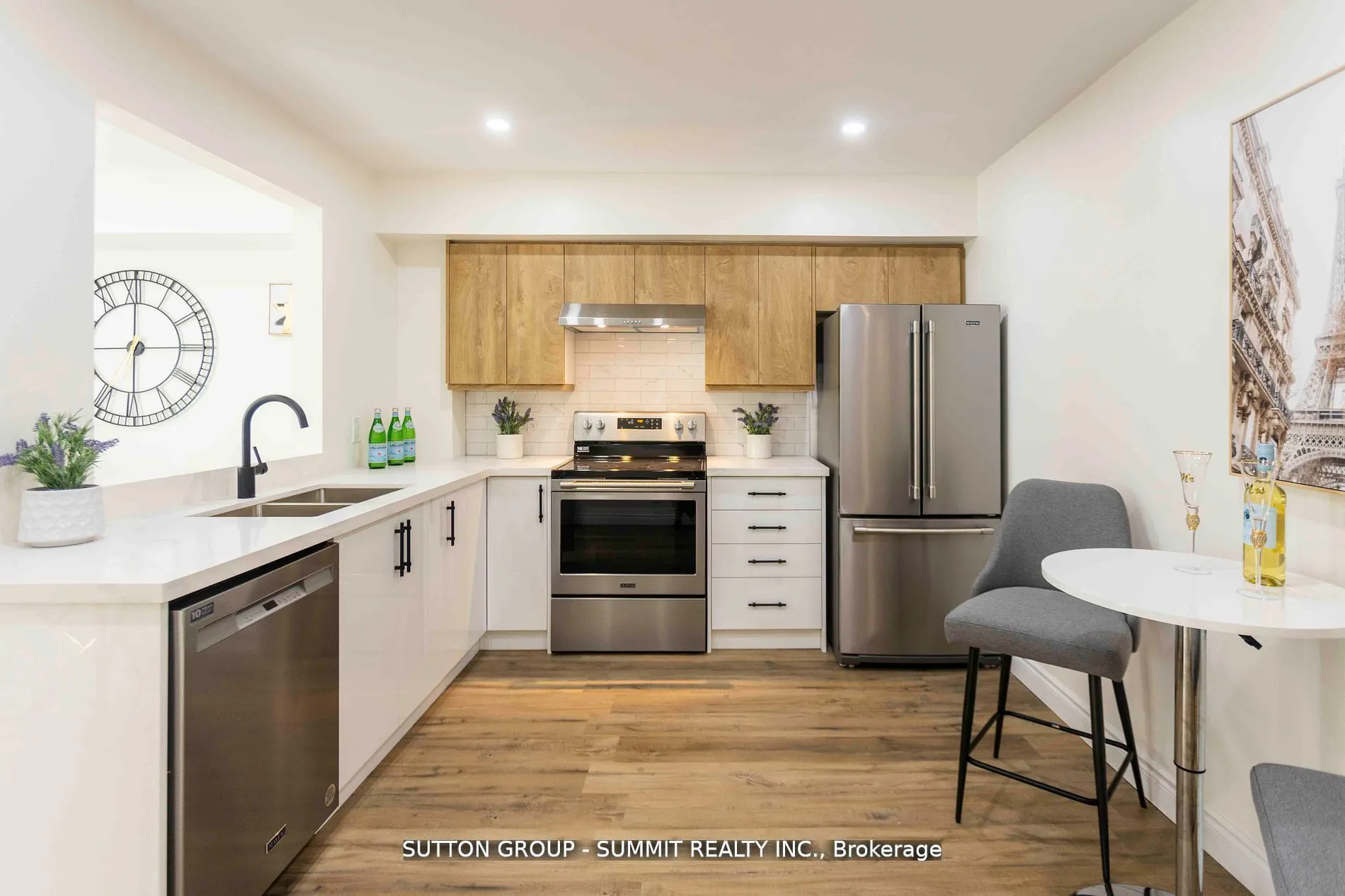 12 Douro Street #421