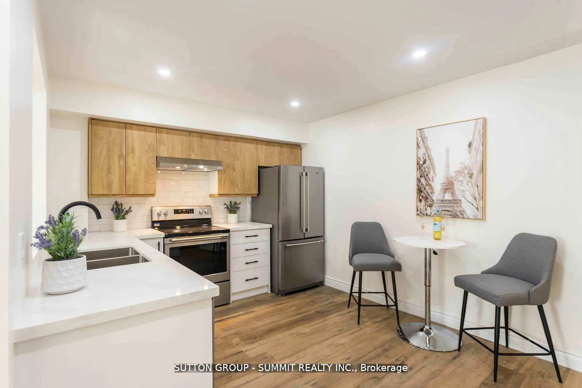 12 Douro Street #421