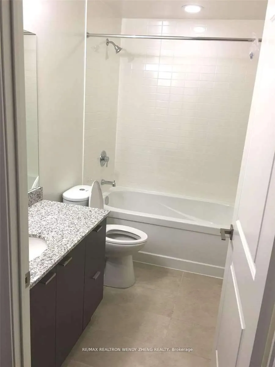 88 Sheppard Avenue E #1906