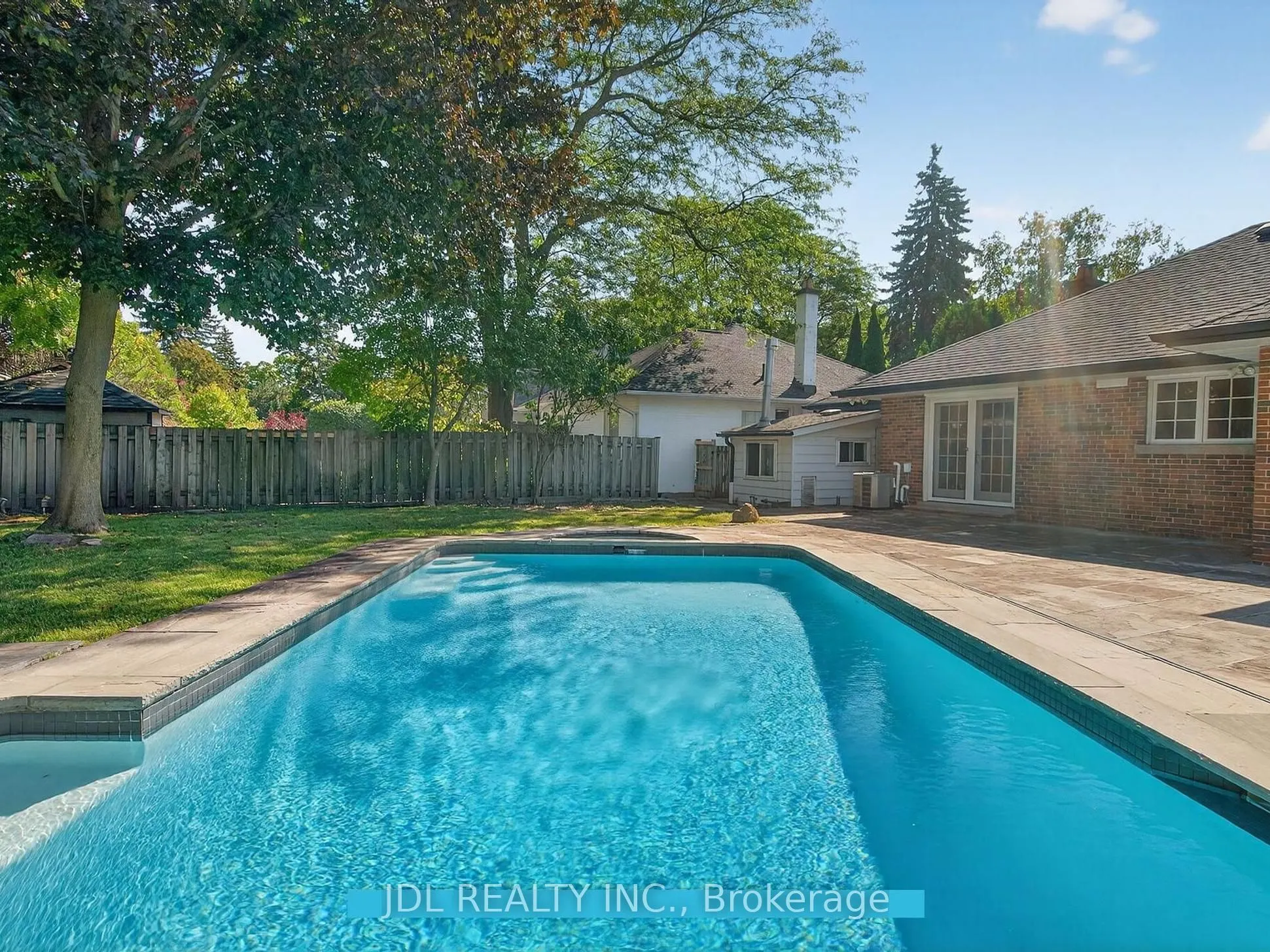 530 Blythwood Road