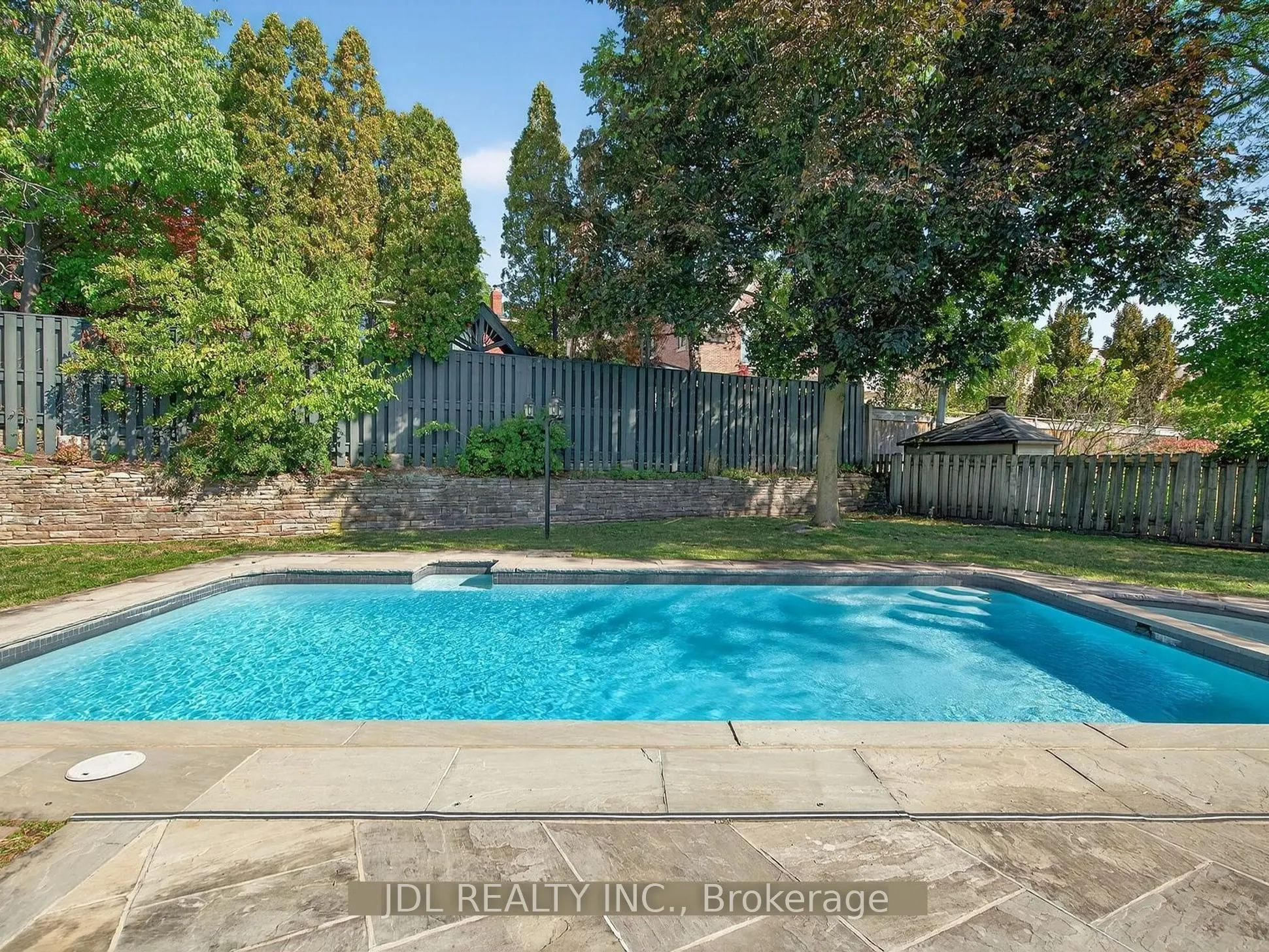 530 Blythwood Road